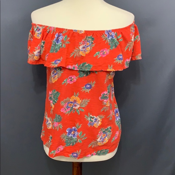 Old Navy Tops - Off the shoulder top